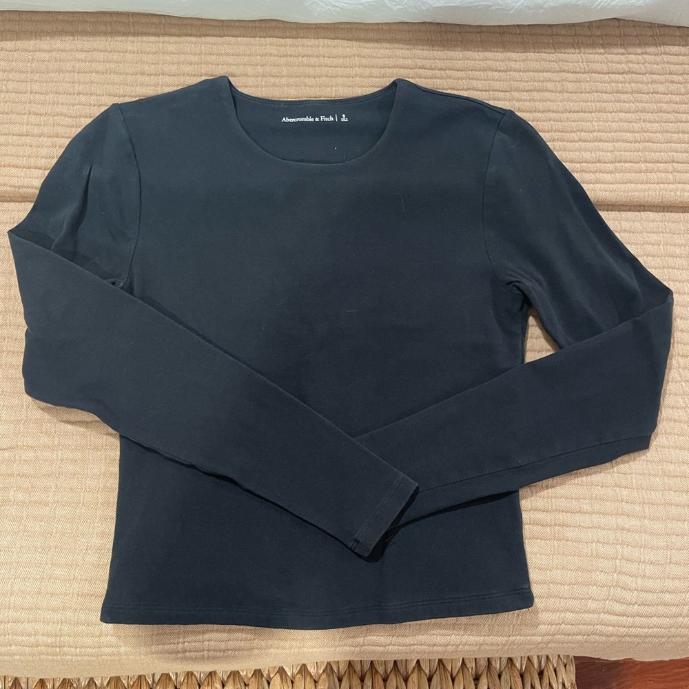 Abercrombie & Fitch Black Long Sleeve Crewneck